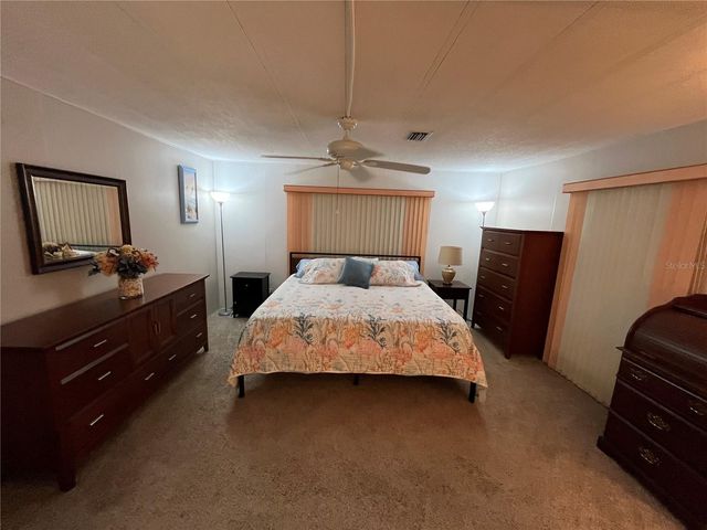 984 JOLANDA CIRCLE, Venice, FL 34285