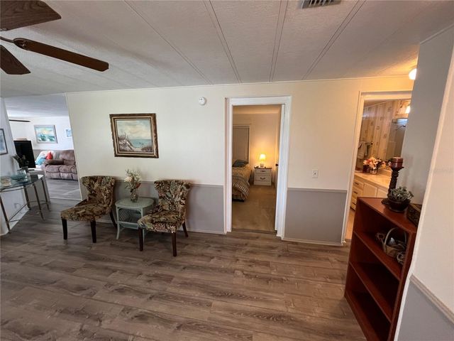 984 JOLANDA CIRCLE, Venice, FL 34285