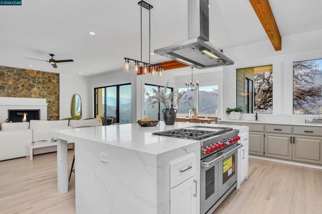 420 Leon Ct, Clayton, CA 94517