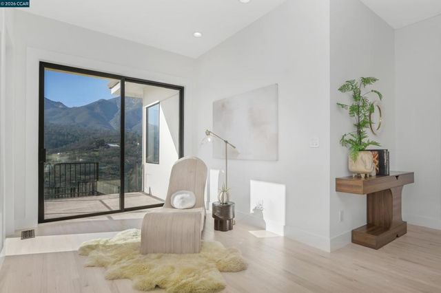 420 Leon Ct, Clayton, CA 94517