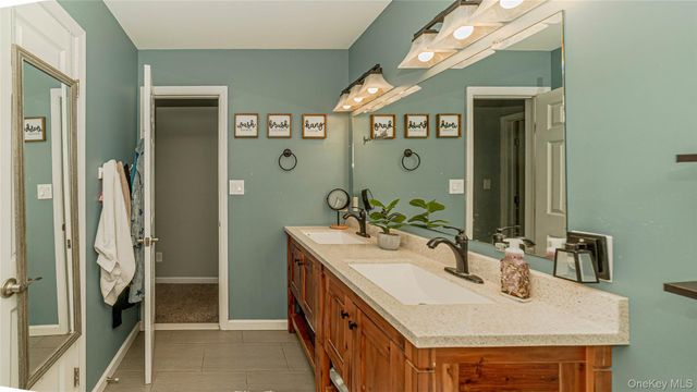 67 Sheldon Street, Central Islip, NY 11722