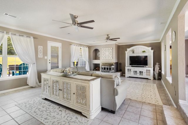 3601 Holly Street, Denison, TX 75020