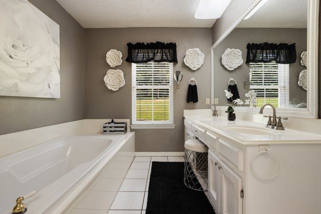 3601 Holly Street, Denison, TX 75020