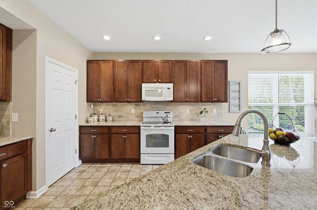 563 Flint Boulevard, Fortville, IN 46040