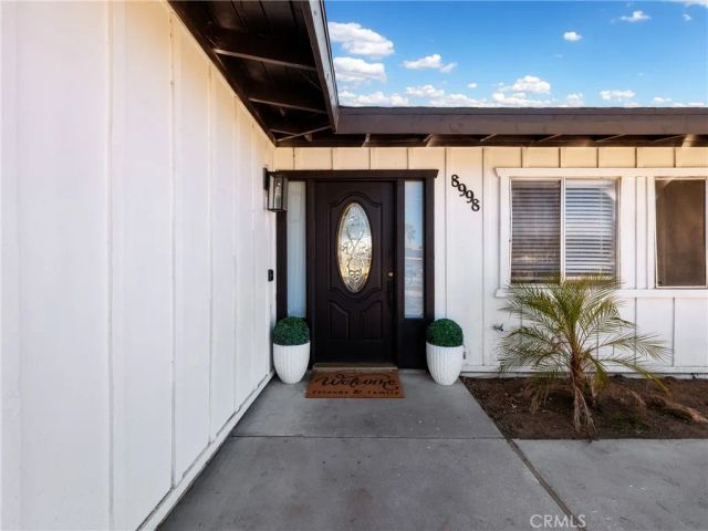 8998 8th Avenue, Hesperia, CA 92345
