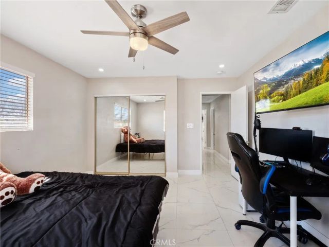 8998 8th Avenue, Hesperia, CA 92345