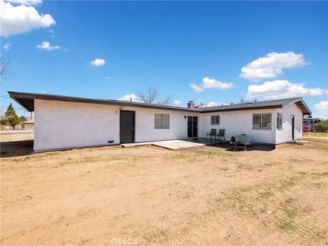 8998 8th Avenue, Hesperia, CA 92345