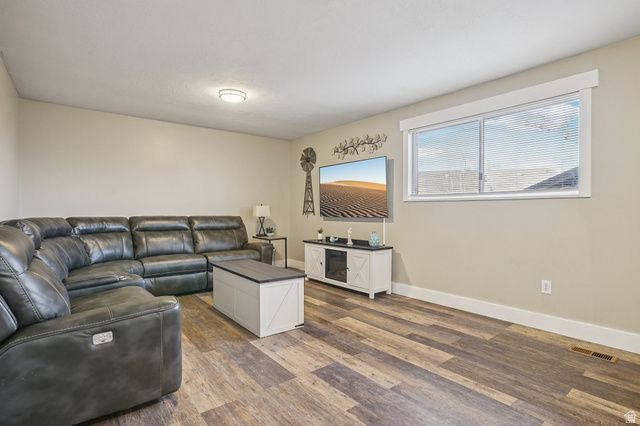 2964 W CONTINENTAL CIR, Taylorsville, UT 84129