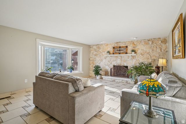 2964 W CONTINENTAL CIR, Taylorsville, UT 84129