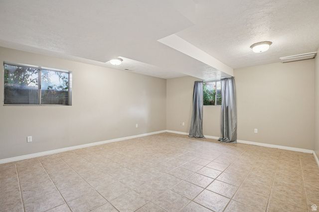 2964 W CONTINENTAL CIR, Taylorsville, UT 84129