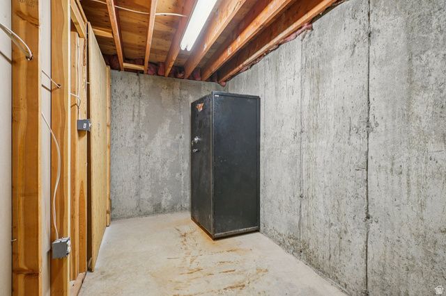 2964 W CONTINENTAL CIR, Taylorsville, UT 84129