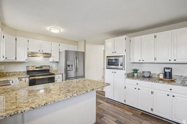 2964 W CONTINENTAL CIR, Taylorsville, UT 84129