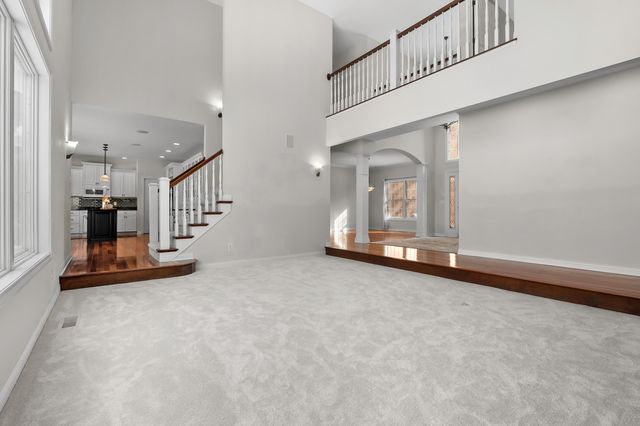 6480 Breezy Point Lane, Kalamazoo, MI 49009