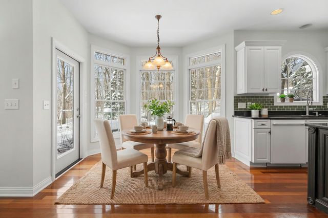 6480 Breezy Point Lane, Kalamazoo, MI 49009