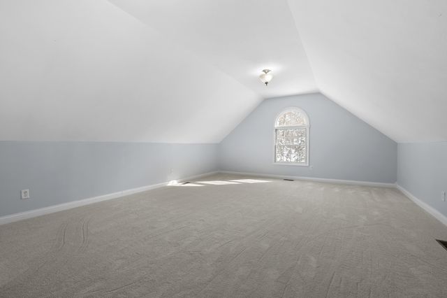 6480 Breezy Point Lane, Kalamazoo, MI 49009