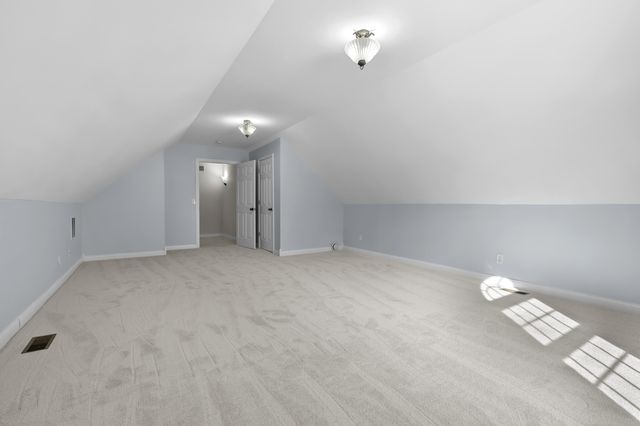 6480 Breezy Point Lane, Kalamazoo, MI 49009