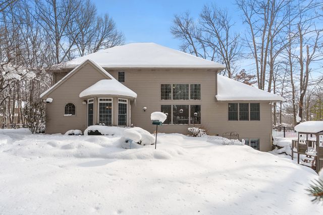 6480 Breezy Point Lane, Kalamazoo, MI 49009