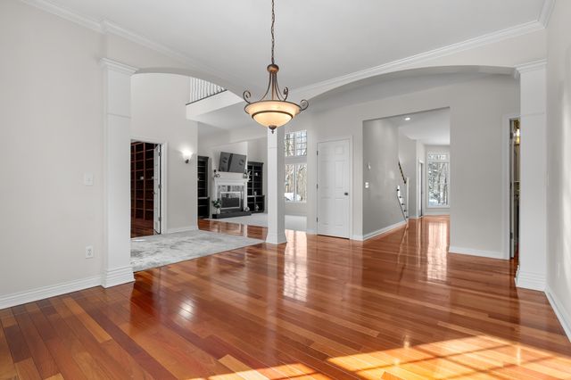 6480 Breezy Point Lane, Kalamazoo, MI 49009