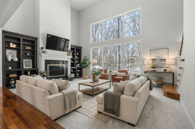 6480 Breezy Point Lane, Kalamazoo, MI 49009