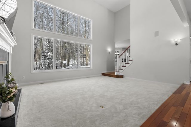 6480 Breezy Point Lane, Kalamazoo, MI 49009