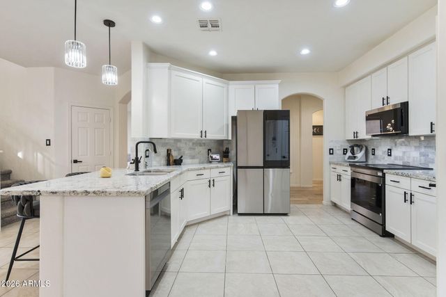 13660 W MONTE VISTA Road, Goodyear, AZ 85395