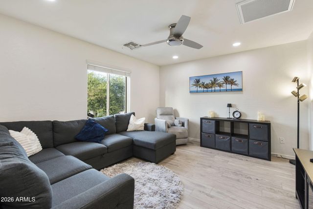 13660 W MONTE VISTA Road, Goodyear, AZ 85395