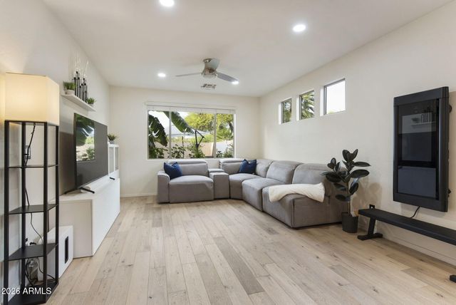 13660 W MONTE VISTA Road, Goodyear, AZ 85395