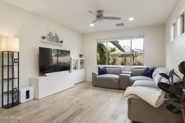 13660 W MONTE VISTA Road, Goodyear, AZ 85395