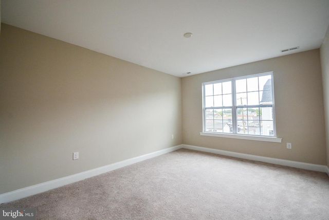22 N CANNON AVE, Lansdale, PA 19446