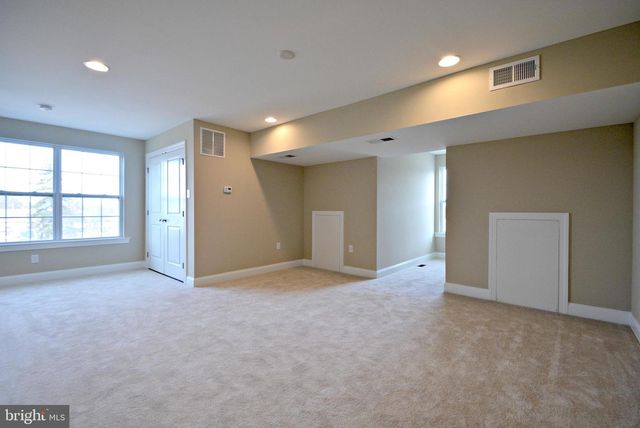 22 N CANNON AVE, Lansdale, PA 19446