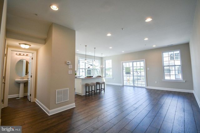 22 N CANNON AVE, Lansdale, PA 19446