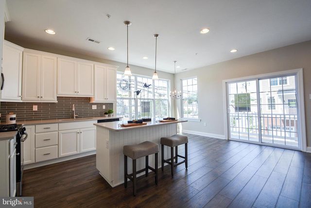 22 N CANNON AVE, Lansdale, PA 19446
