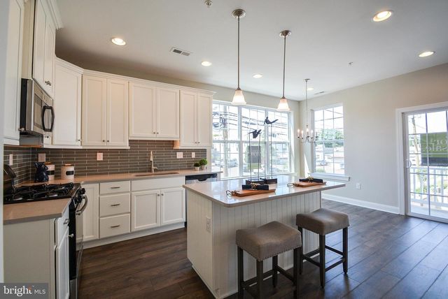 22 N CANNON AVE, Lansdale, PA 19446