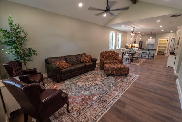 170 Rs County Rd 3445 Road, Emory, TX 75440