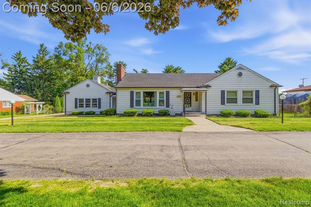 8710 32 Mile Road, Washington, MI 48095