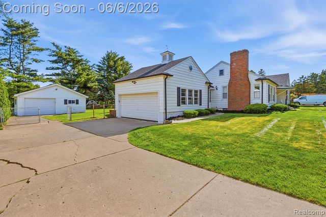 8710 32 Mile Road, Washington, MI 48095