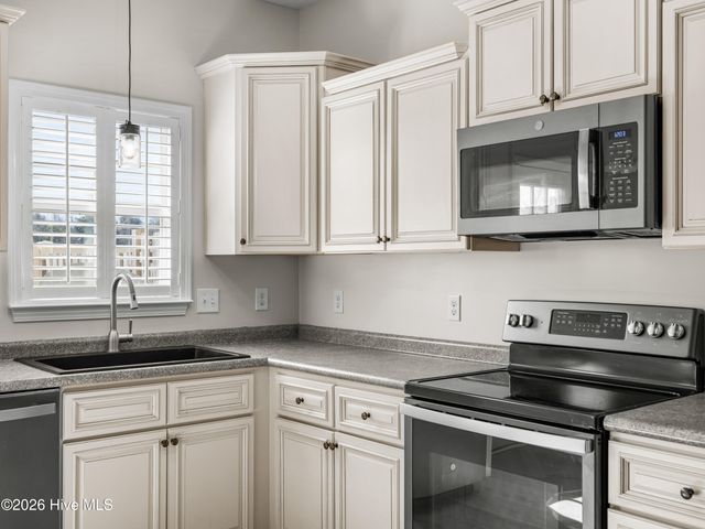 308 Winstead Loop Road, Richlands, NC 28574