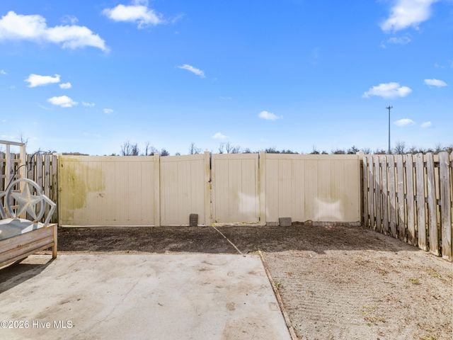 308 Winstead Loop Road, Richlands, NC 28574