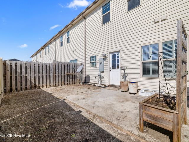 308 Winstead Loop Road, Richlands, NC 28574