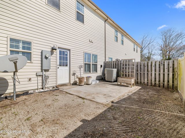 308 Winstead Loop Road, Richlands, NC 28574