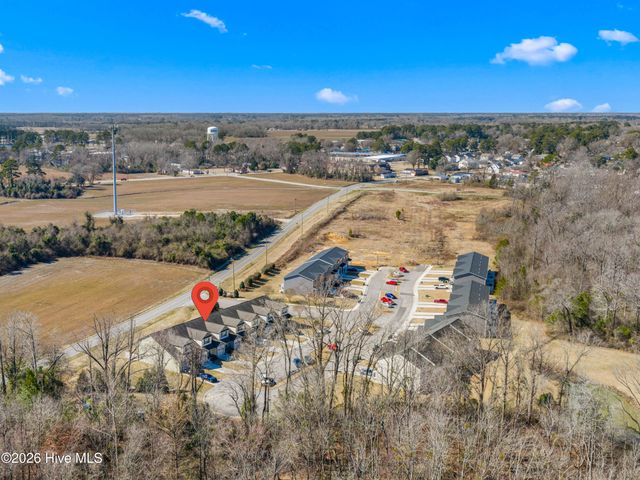 308 Winstead Loop Road, Richlands, NC 28574