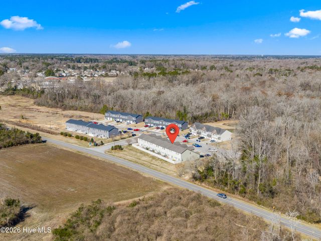 308 Winstead Loop Road, Richlands, NC 28574