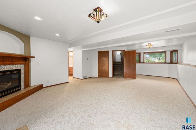 7247 W Chesapeake Ln Lane, Sioux Falls, SD 57106