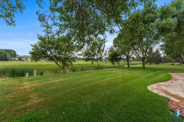 7247 W Chesapeake Ln Lane, Sioux Falls, SD 57106