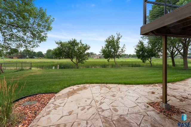 7247 W Chesapeake Ln Lane, Sioux Falls, SD 57106