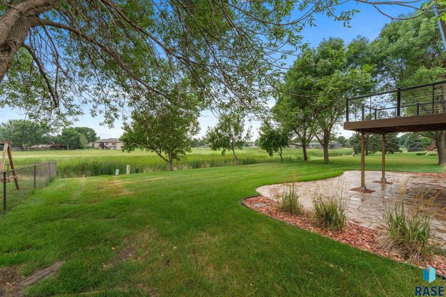 7247 W Chesapeake Ln Lane, Sioux Falls, SD 57106
