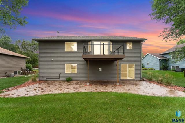 7247 W Chesapeake Ln Lane, Sioux Falls, SD 57106