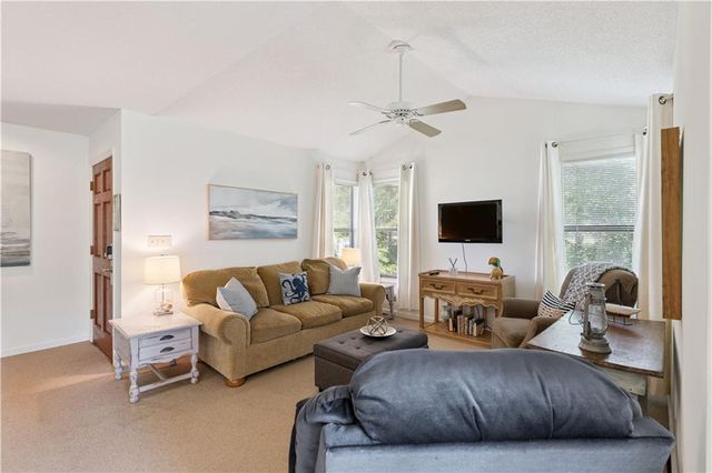 402 Harbour Oaks Drive, St. Simons Island, GA 31522