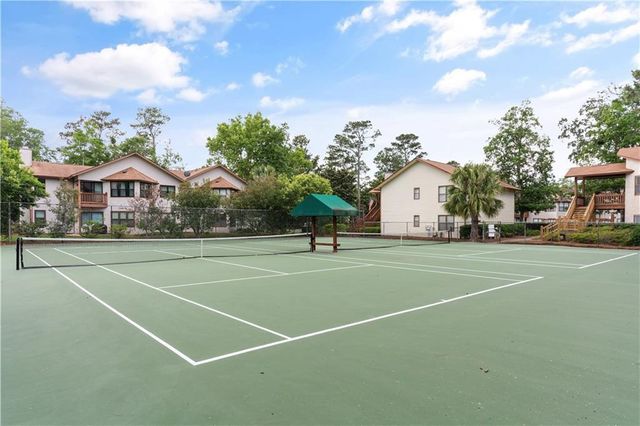 402 Harbour Oaks Drive, St. Simons Island, GA 31522