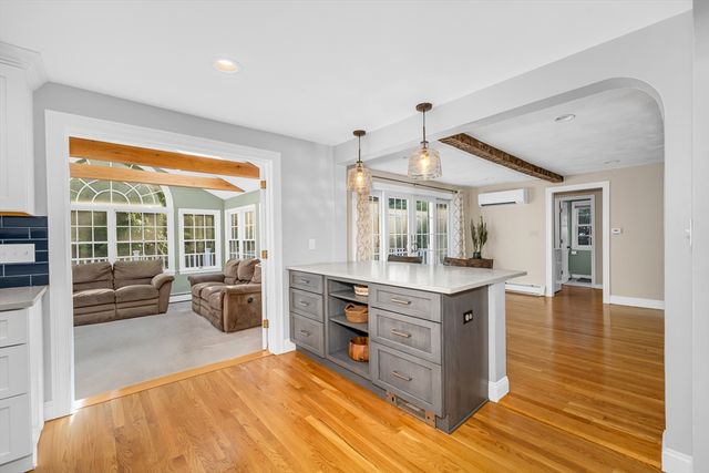 59 Beaverbrook Rd, Burlington, MA 01803